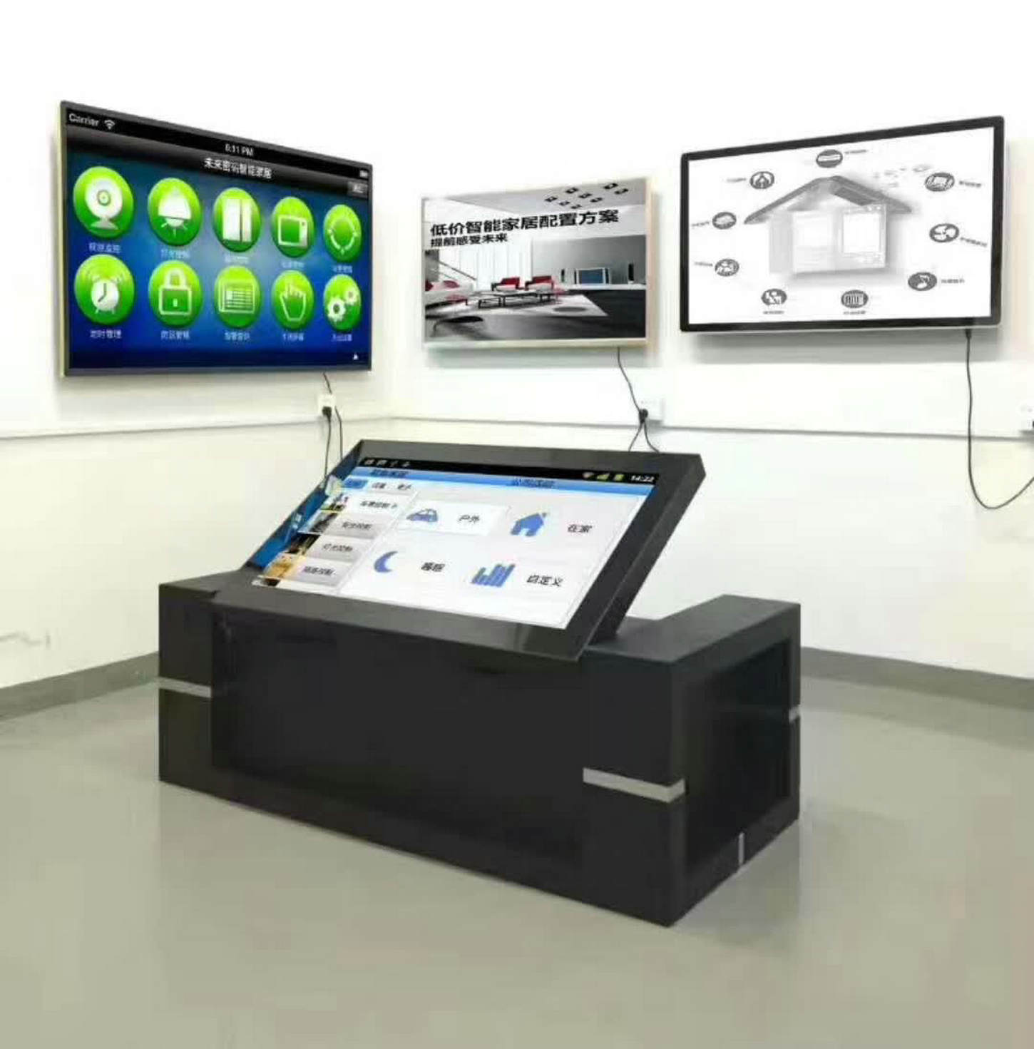 Desk style indoor lcd display