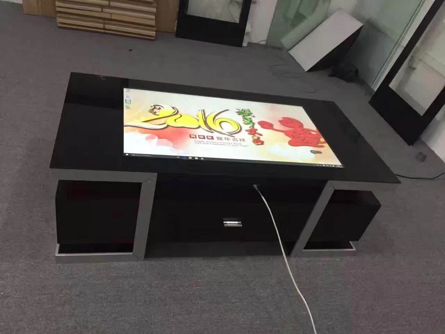 Desk style indoor lcd display